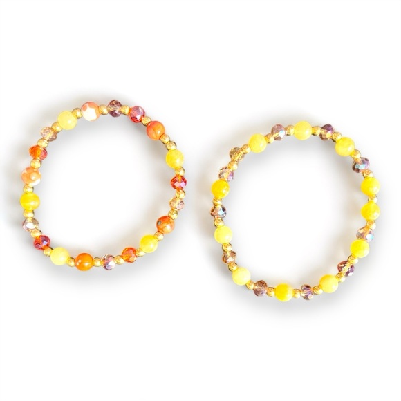 Stretch bracelet (set of Four). Lightweight. - Picture 2 of 3